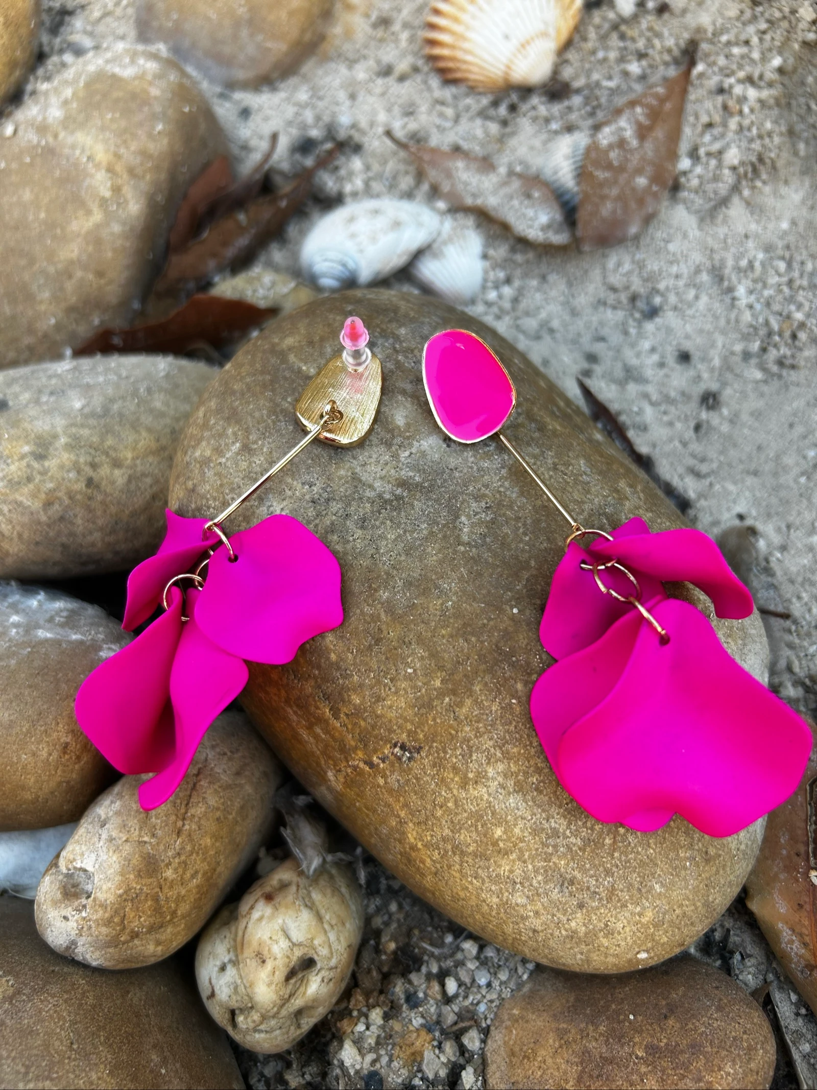 Brincos pétalas rosa – photo 3